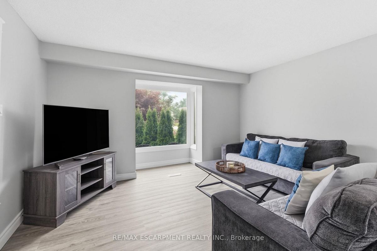 20 Mansfield St — photo 4