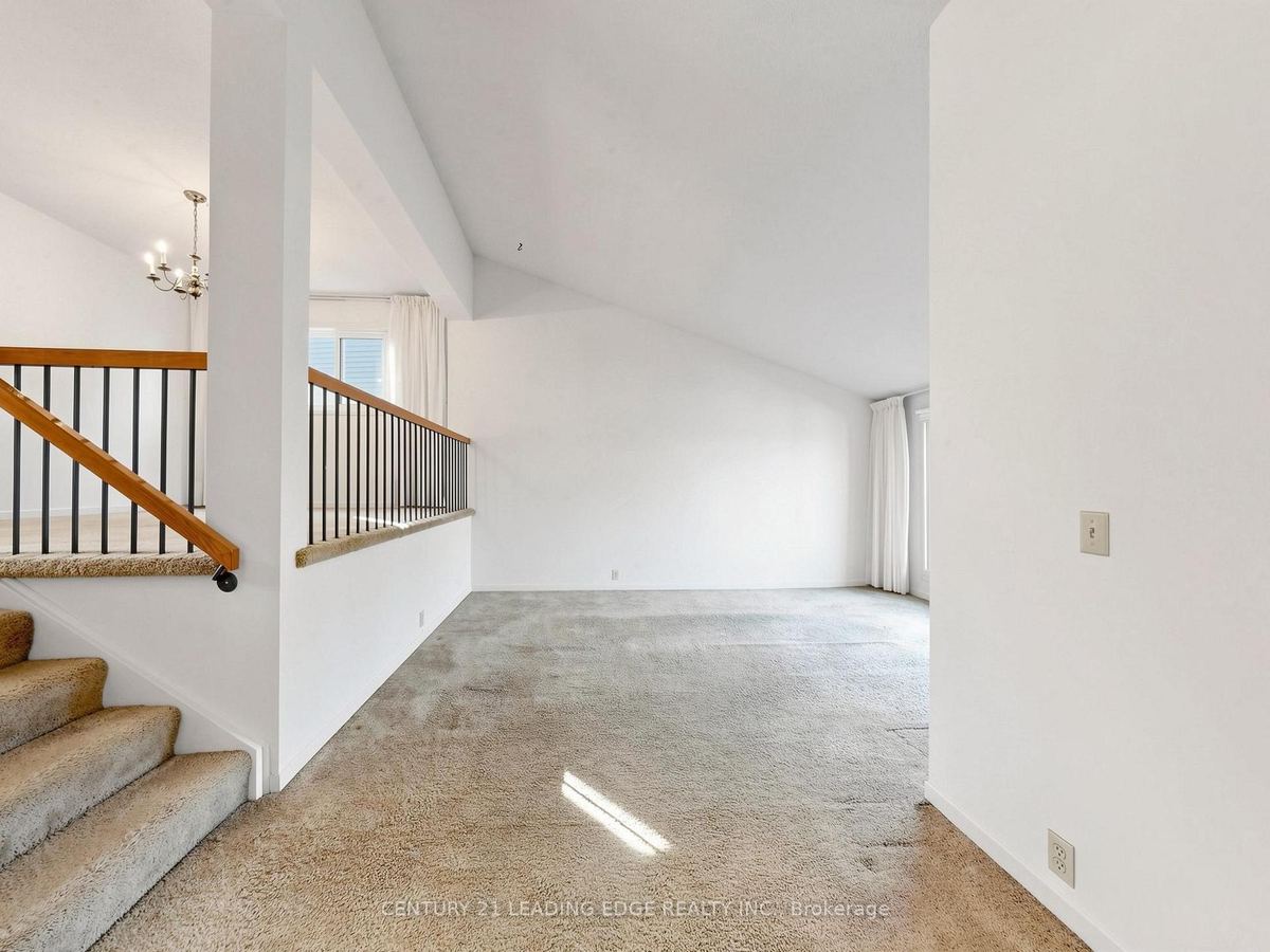 63 Mansfield St — photo 4