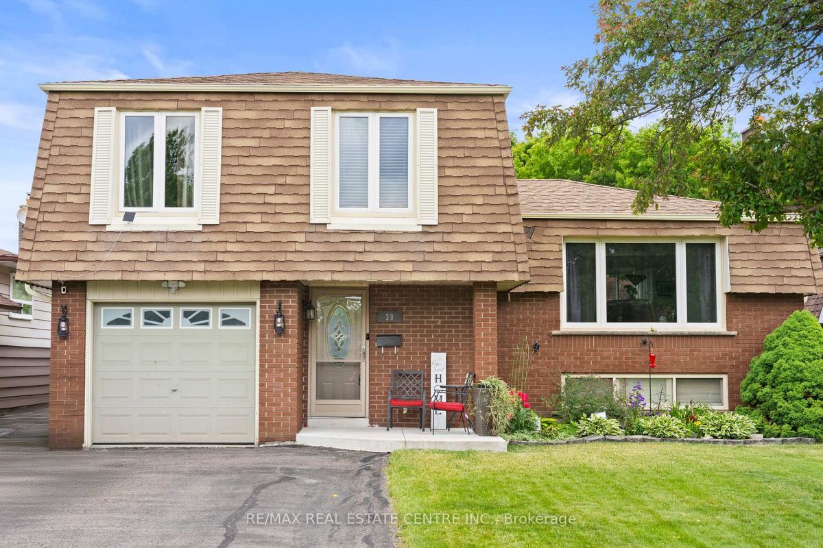 39 Grassmere Cres — photo 3